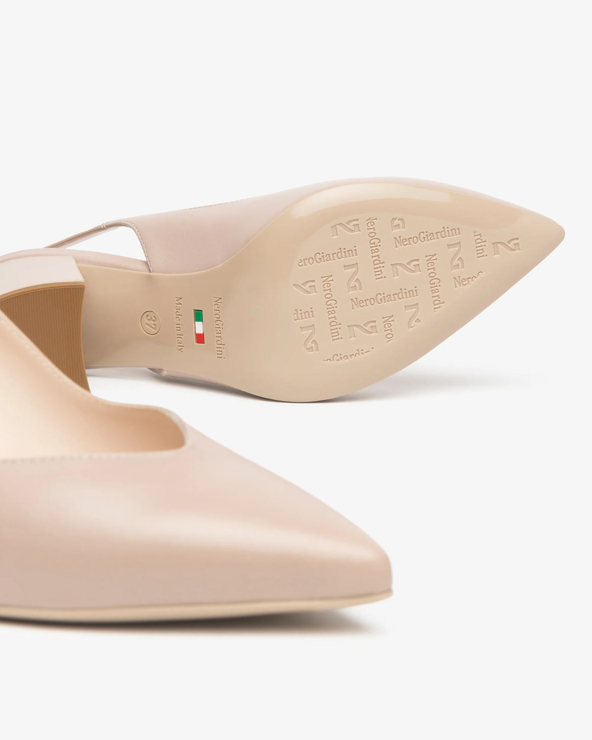 Nero Giardini E615520D Slingback in pelle da donna