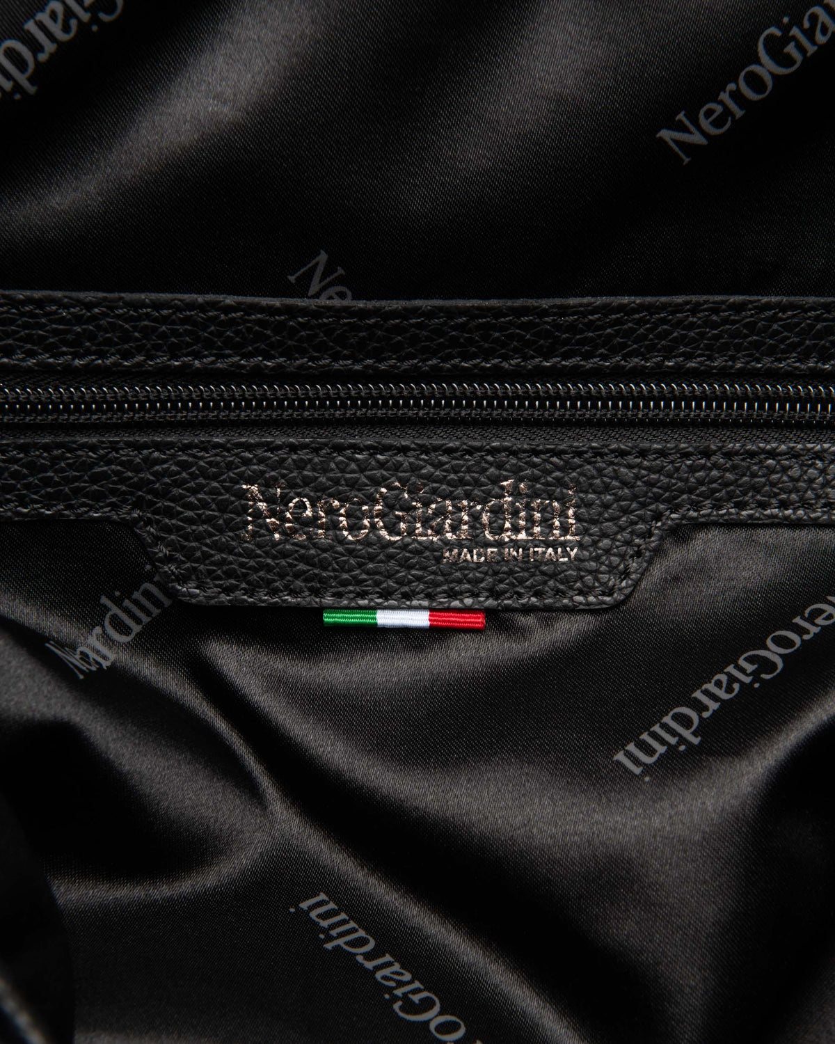 Nero Giardini E644301U Zaino da Uomo in Materiale Tecnico