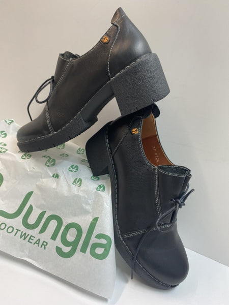 JUNGLA 8124 SCARPA STRIGATA CON TACCO IN PELLE NERO