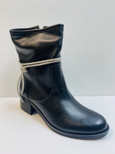 Moira 02 Stivaletti in pelle nera