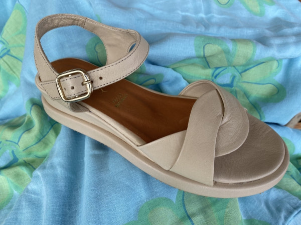 Shaddy 100243326 sandalo basso con fascia incrociata beige