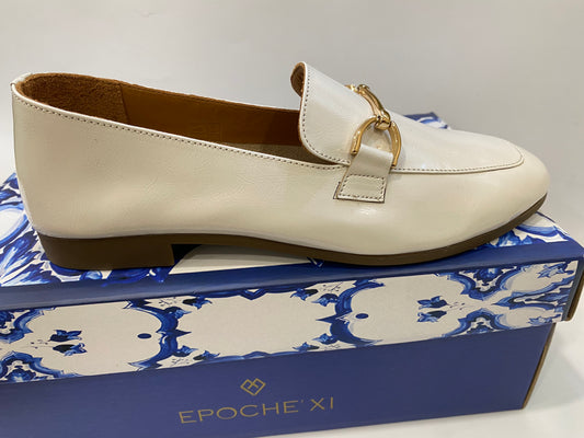Epochè XI Napoli 29 mocassino basso donna in pelle beige con morsetto oro