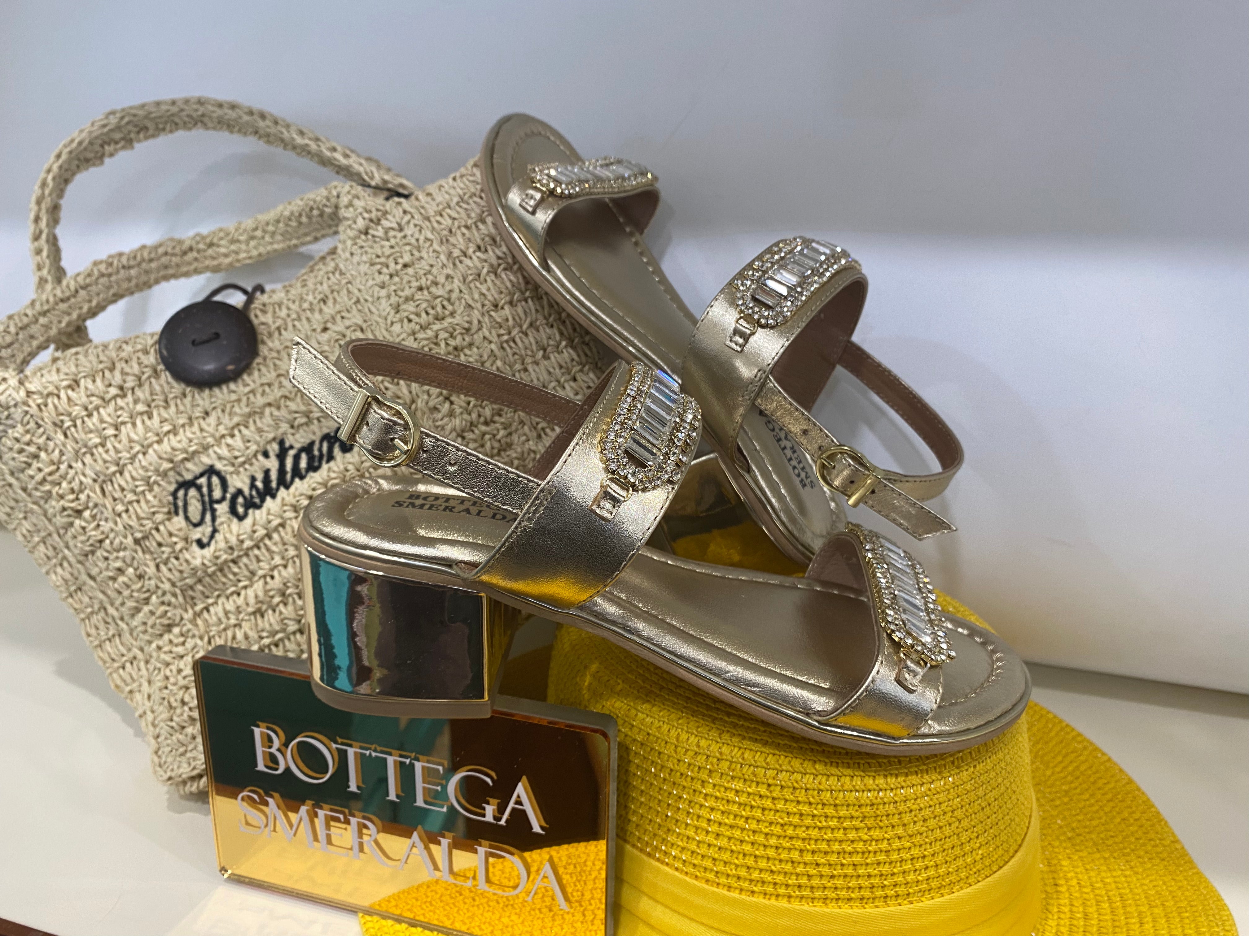 Bottega Smeralda 525LLC sandalo due fasce metallizzato oro