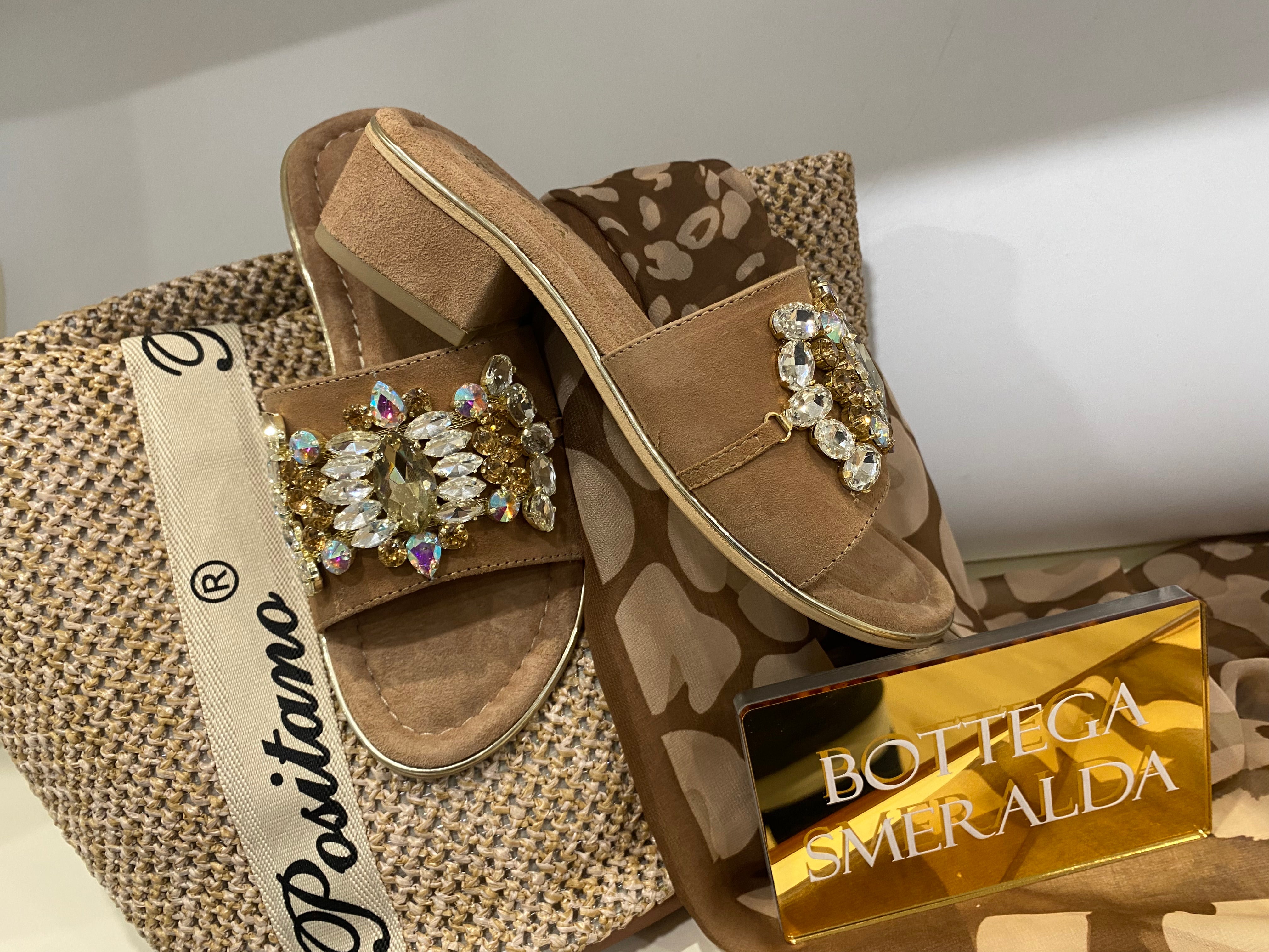 Bottega Smeralda 507LLQ ciabatta in pelle scamosciata cuoio con accessorio