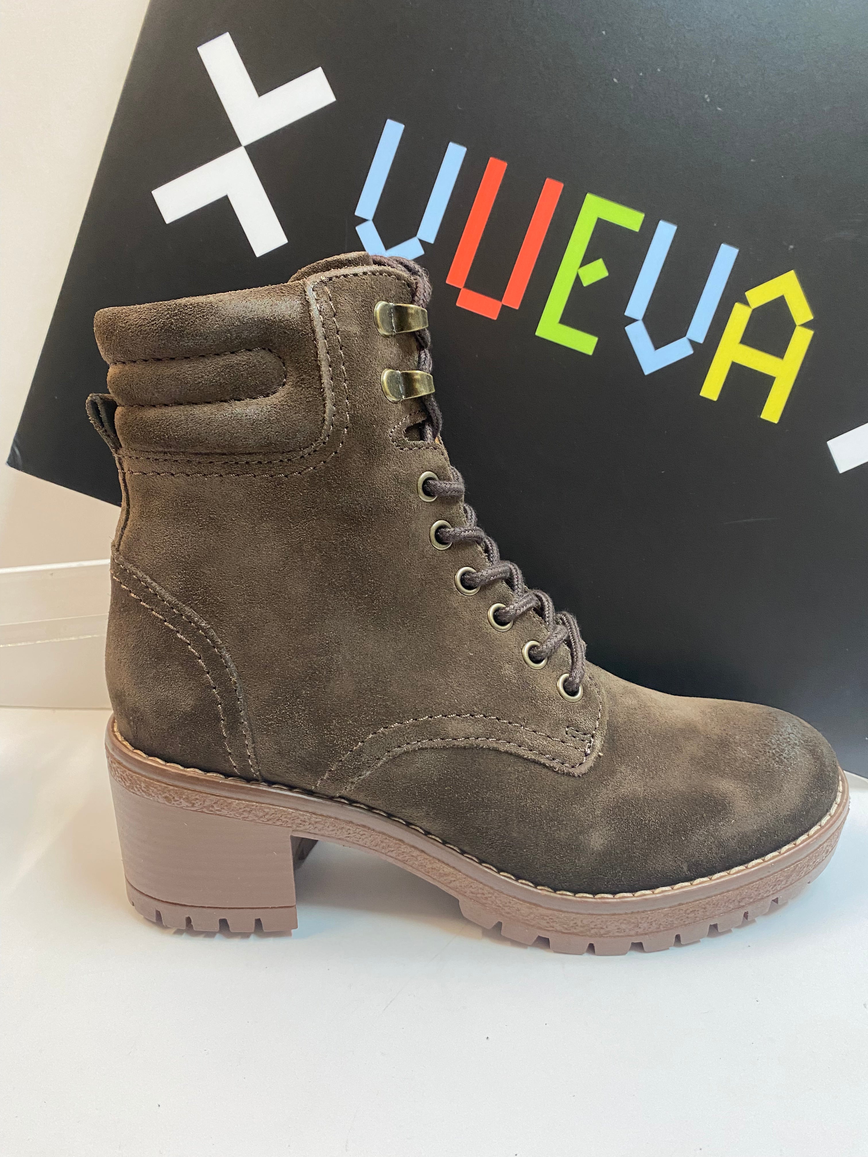 Vueva WH353H20P stivaletti allacciati in nabuk tortora