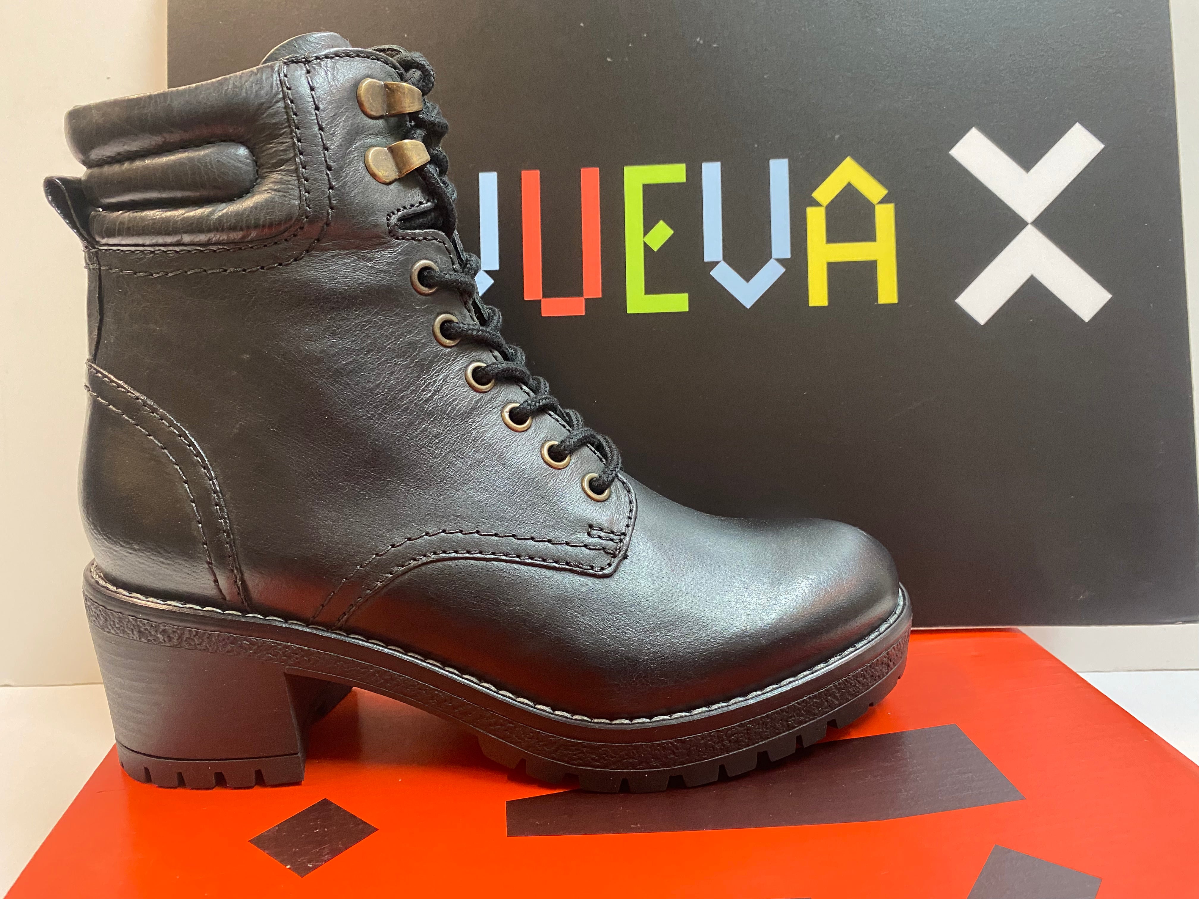 Vueva WH353H20P stivaletti allacciati in pelle nero