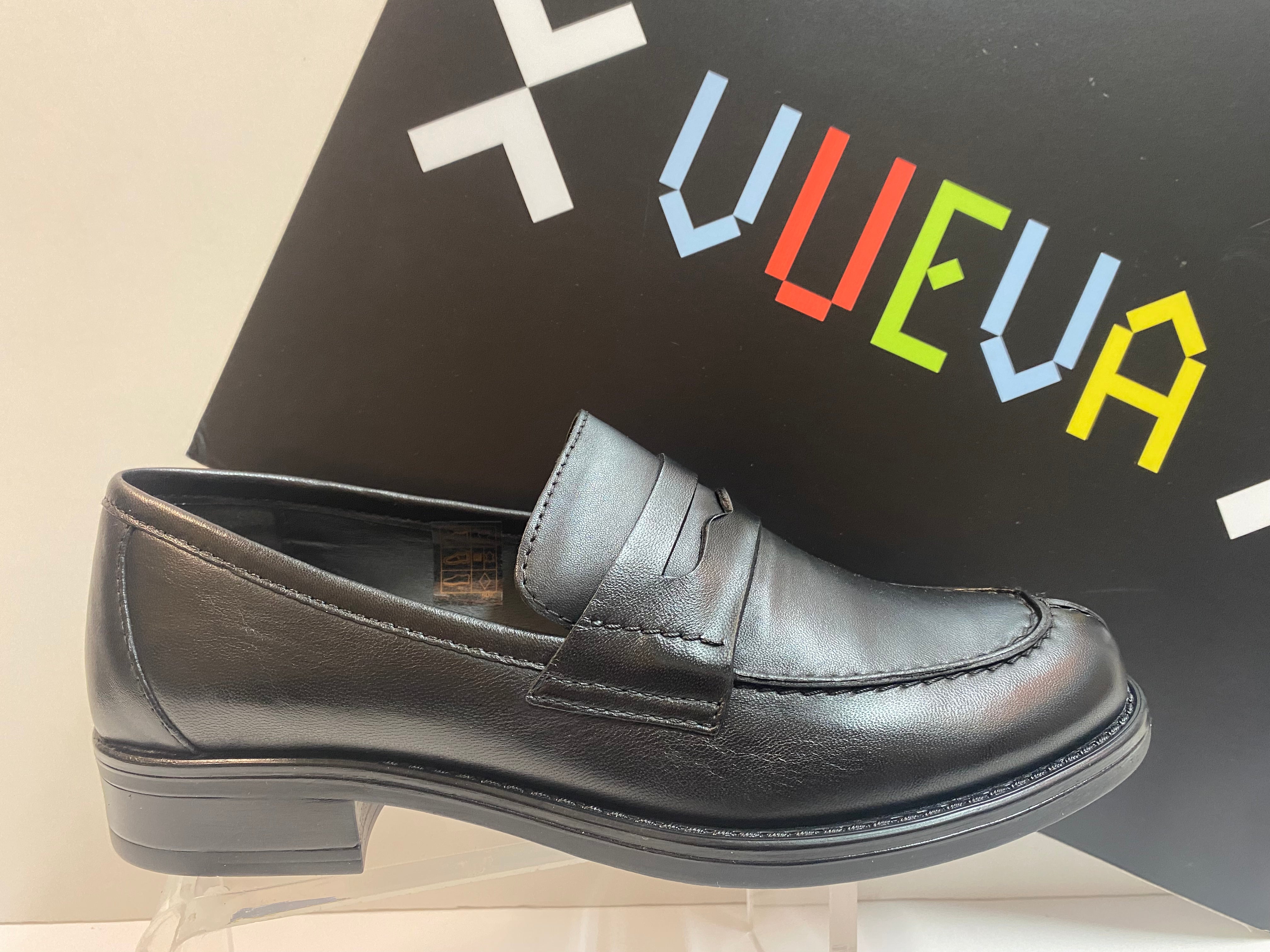 Vueva WS177R22 mocassini college  in pelle donna