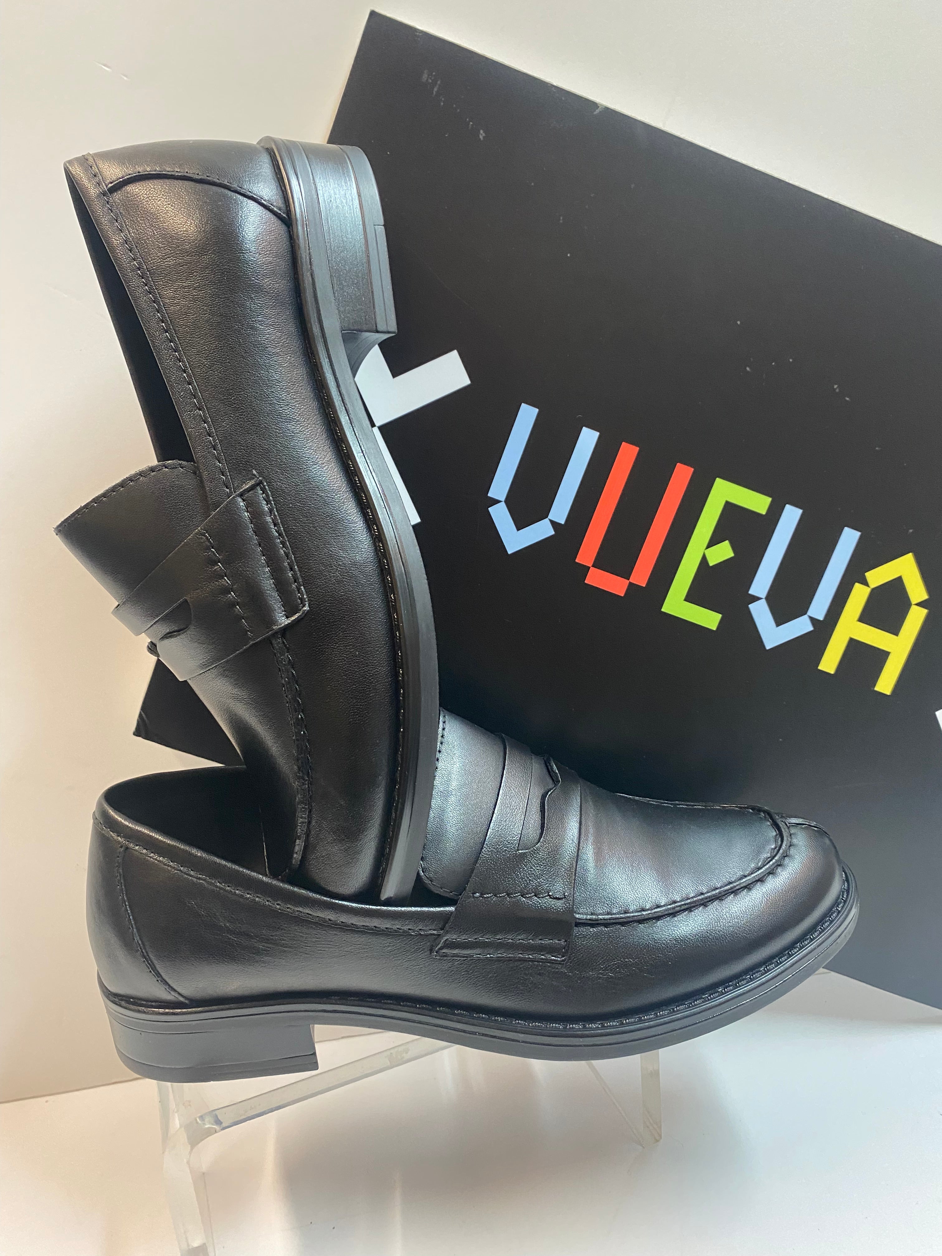 Vueva WS177R22 mocassini college  in pelle donna