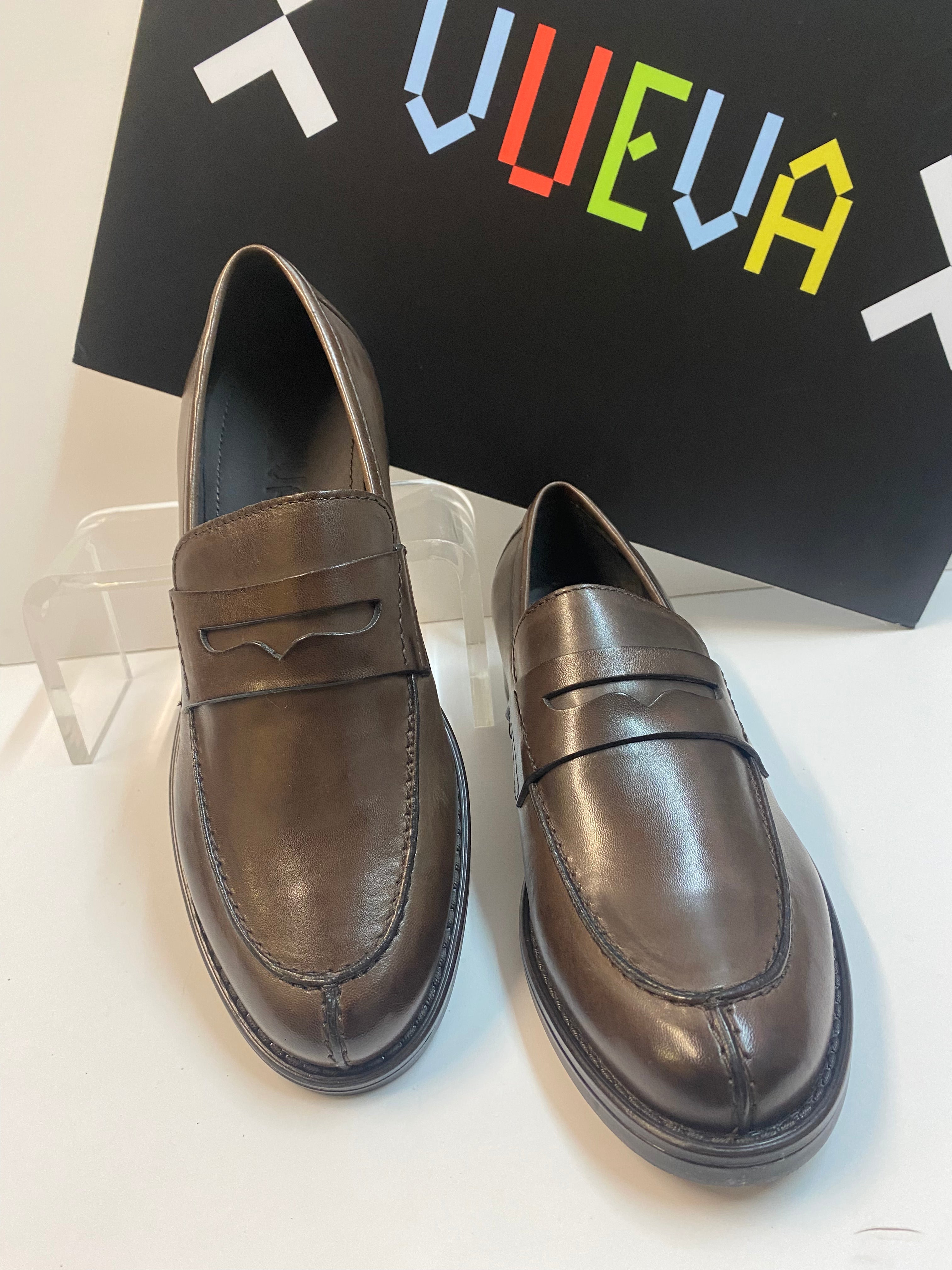 Vueva WS177R22 mocassini college  in pelle donna