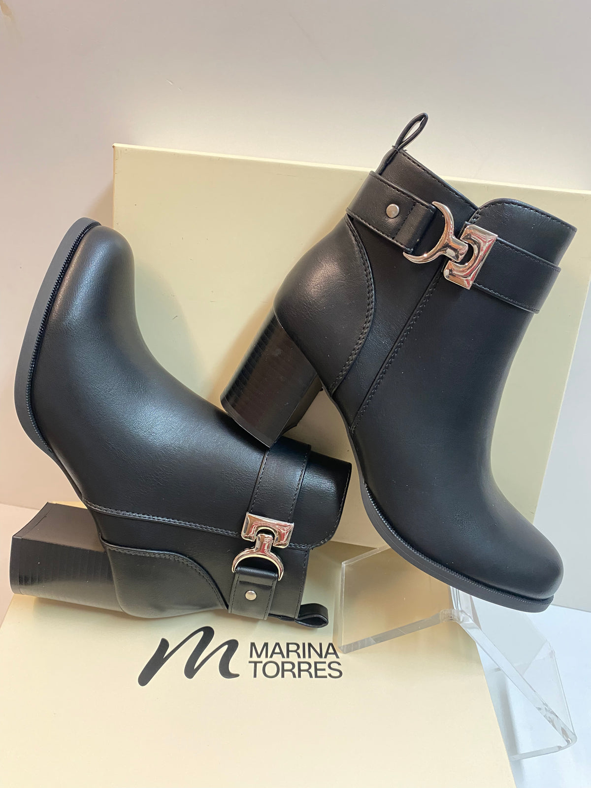 Marina Torres 9257-20 tronchetto elegante con fibbia