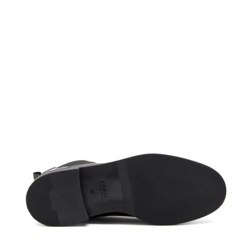 Frau 98N3 beatles liscio in pelle con finish ombreggiato nero
