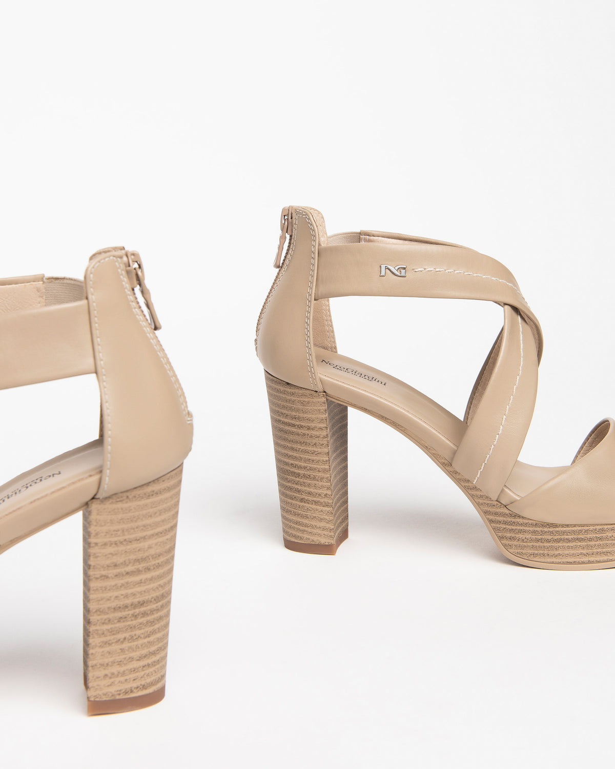 Nero Giardini E307500D sandali donna in pelle sabbia