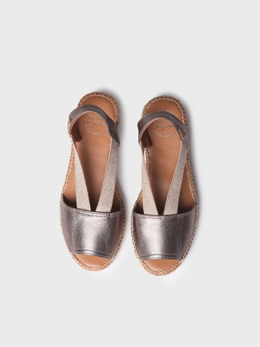 Toni Pons Etna sandalo piatto in pelle con elastici bronzo