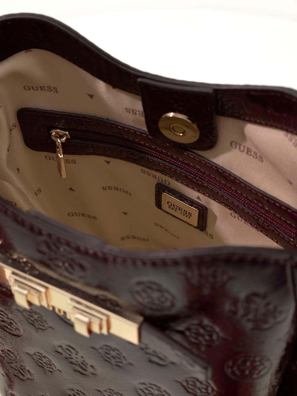 Guess HWPT22 borsa a secchiello con logo 4G a rilievo