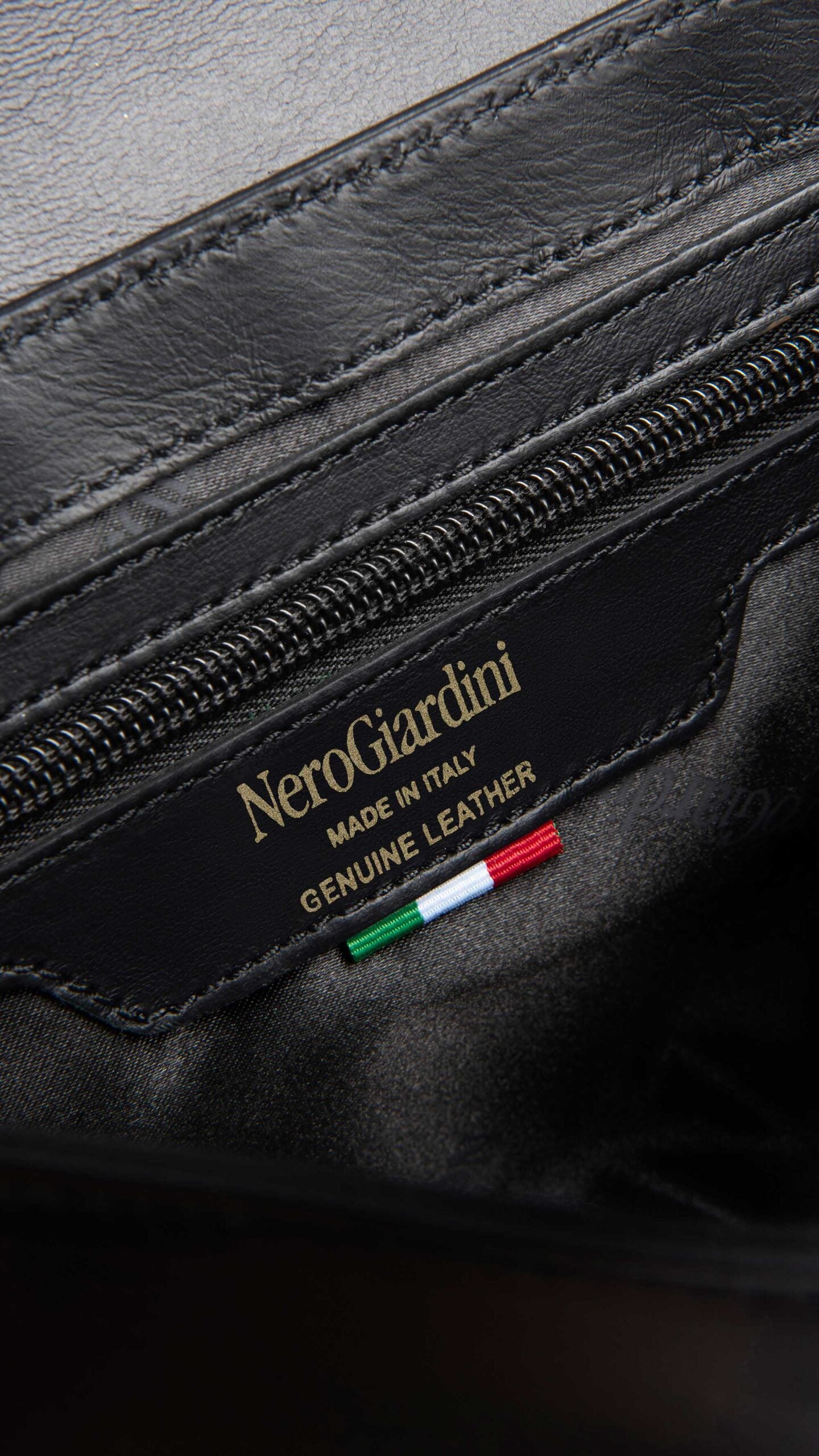 NERO GIARDINI I343511D BORSA A TRACOLLA DA DONNA IN PELLE NERO