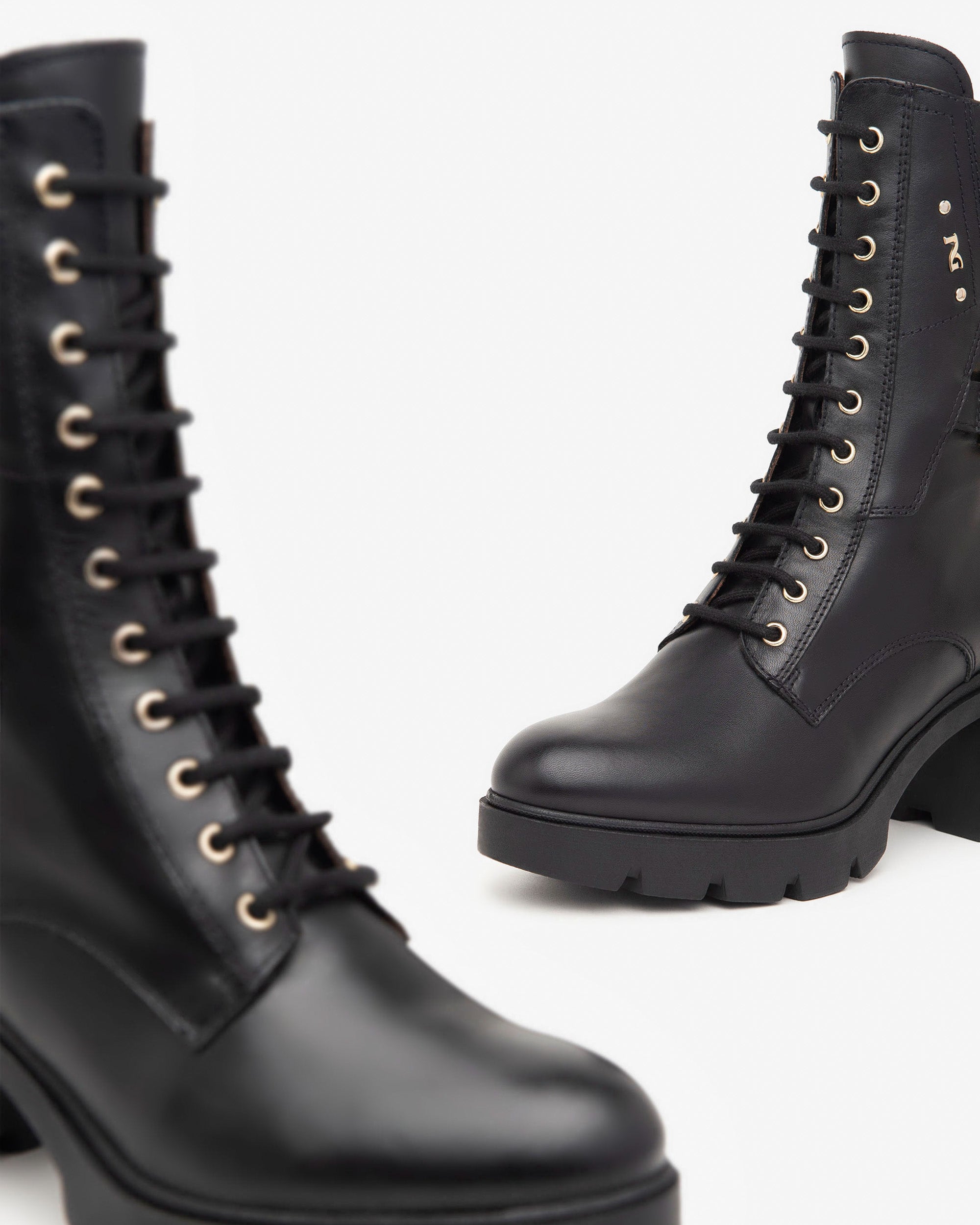 Nero Giardini I411902D Anfibi donna in pelle nero