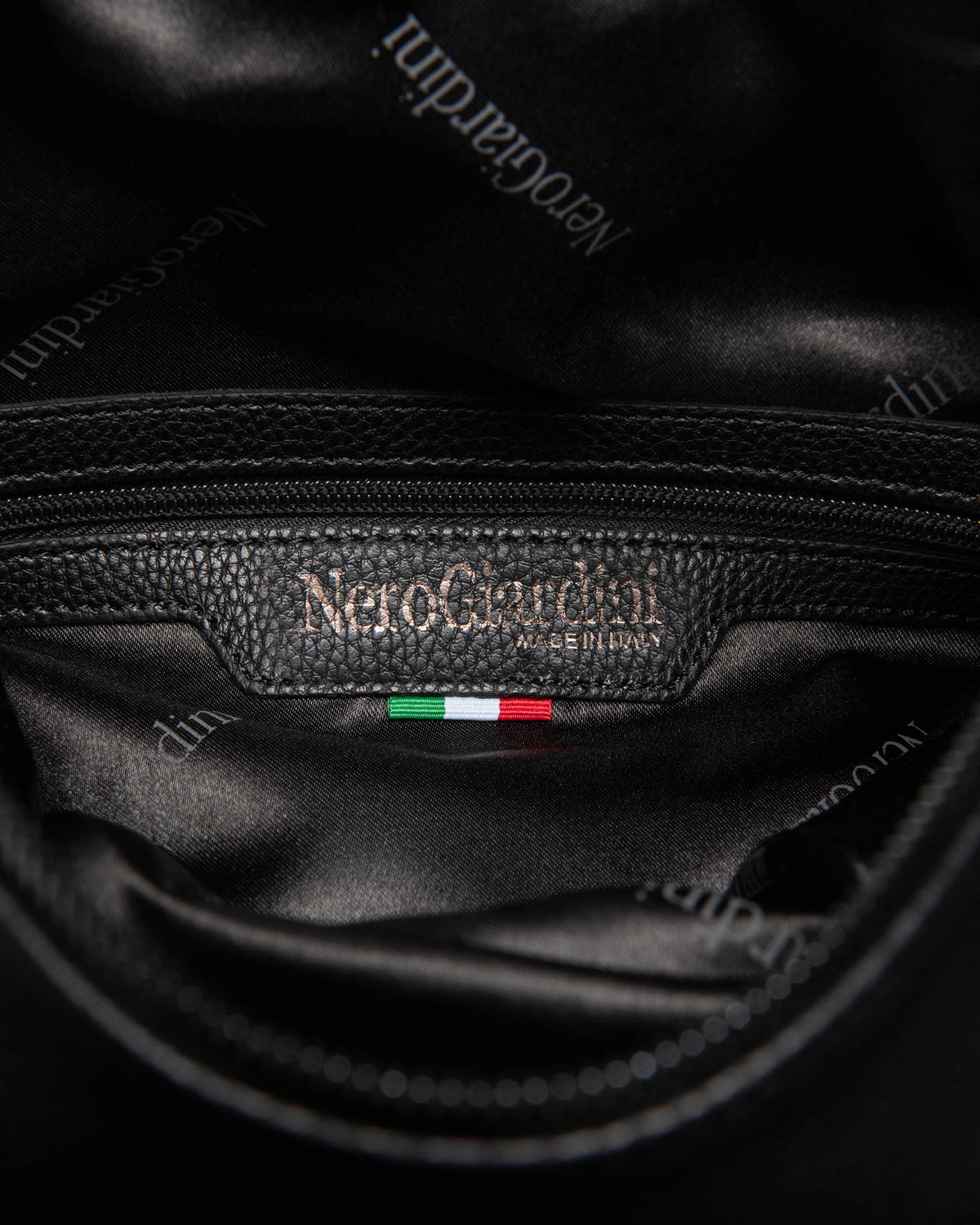 Nero Giardini I544101U Zaino da Uomo in Materiale Tecnico