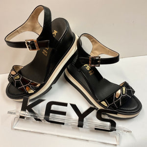 KEYS K-8132 SANDALO CON ZEPPA E CINTURINO NERO