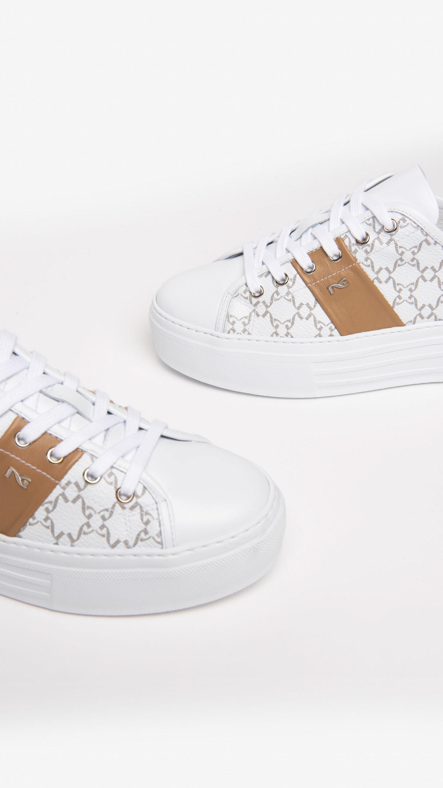 NERO GIARDINI E306531D SNEAKERS IN PELLE BIANCO