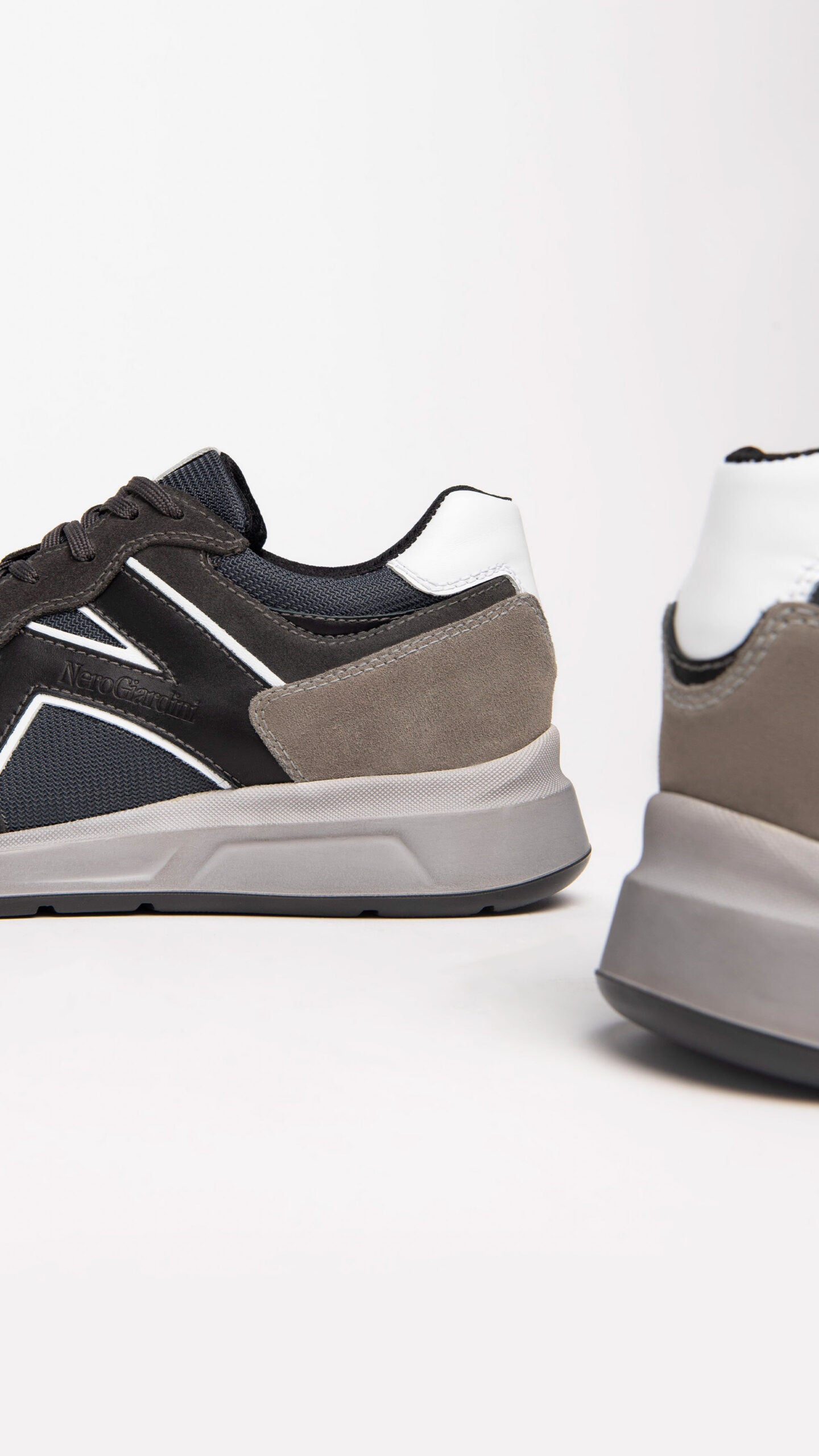 Nero Giardini I202546U Sneakers uomo in camoscio grey