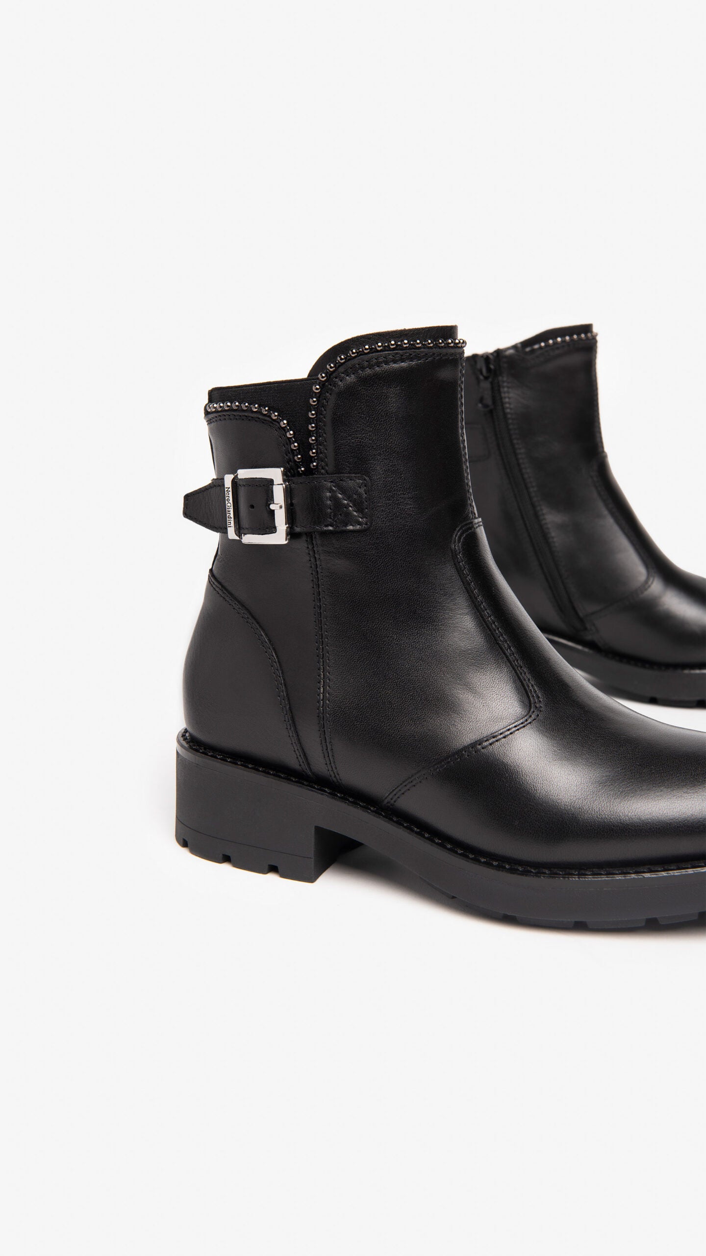 Nero Giardini I205802D Stivaletti donna in pelle nera